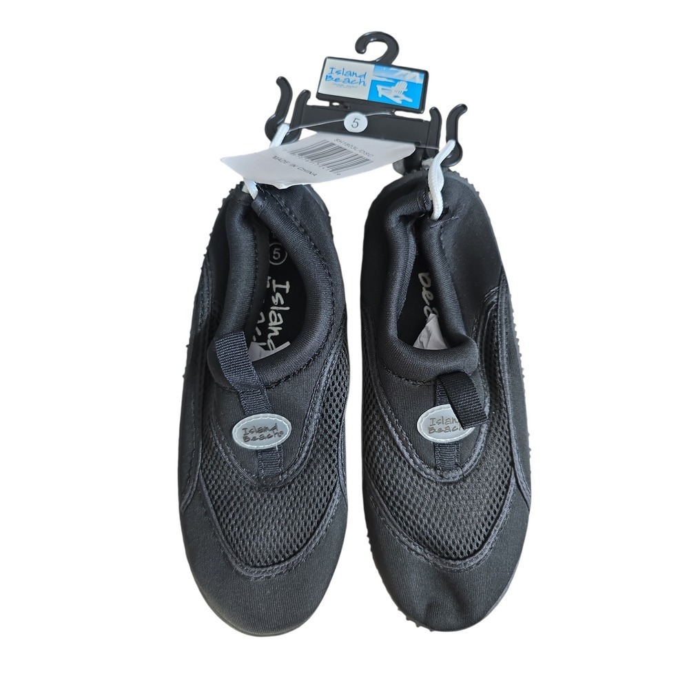 NWT Island Beach Kids Size 5 Black Water Aqua Shoes for Summer pool